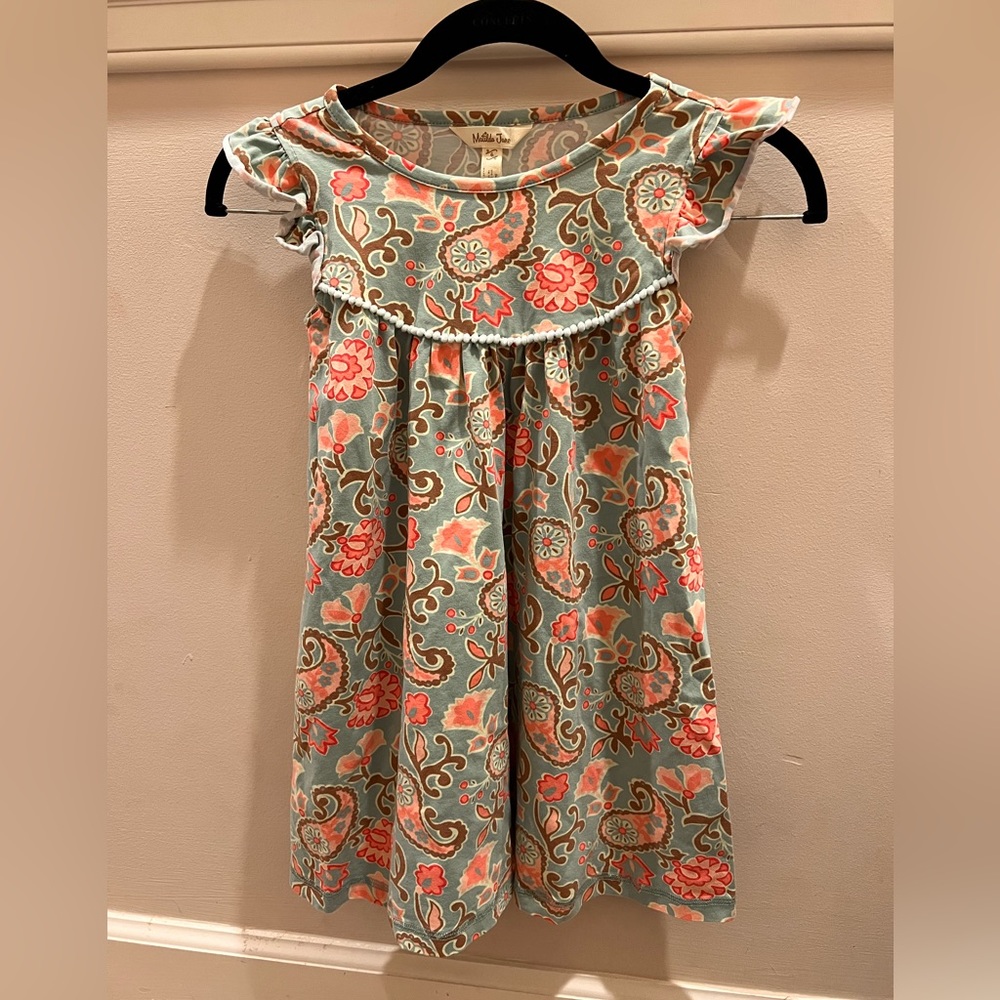 Matilda Jane size 6 dress. Like new condition! Pet and smoke free home!